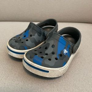 Toddler Blue Grey Camo Clog Crocs